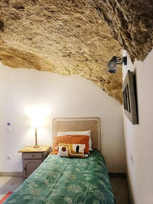 Casa Cueva La Luna Setenil De Las Bodegas Luaran gambar